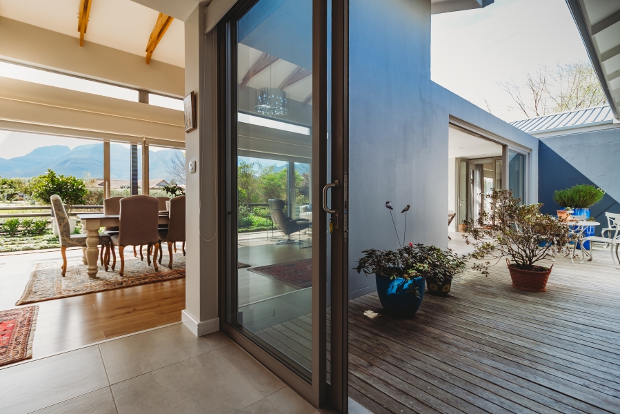 3 Bedroom Property for Sale in Earls Court Lifestyle Estate Western Cape